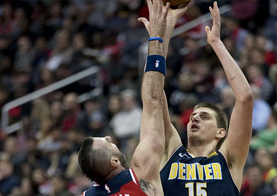 而领先于其 而领先于其